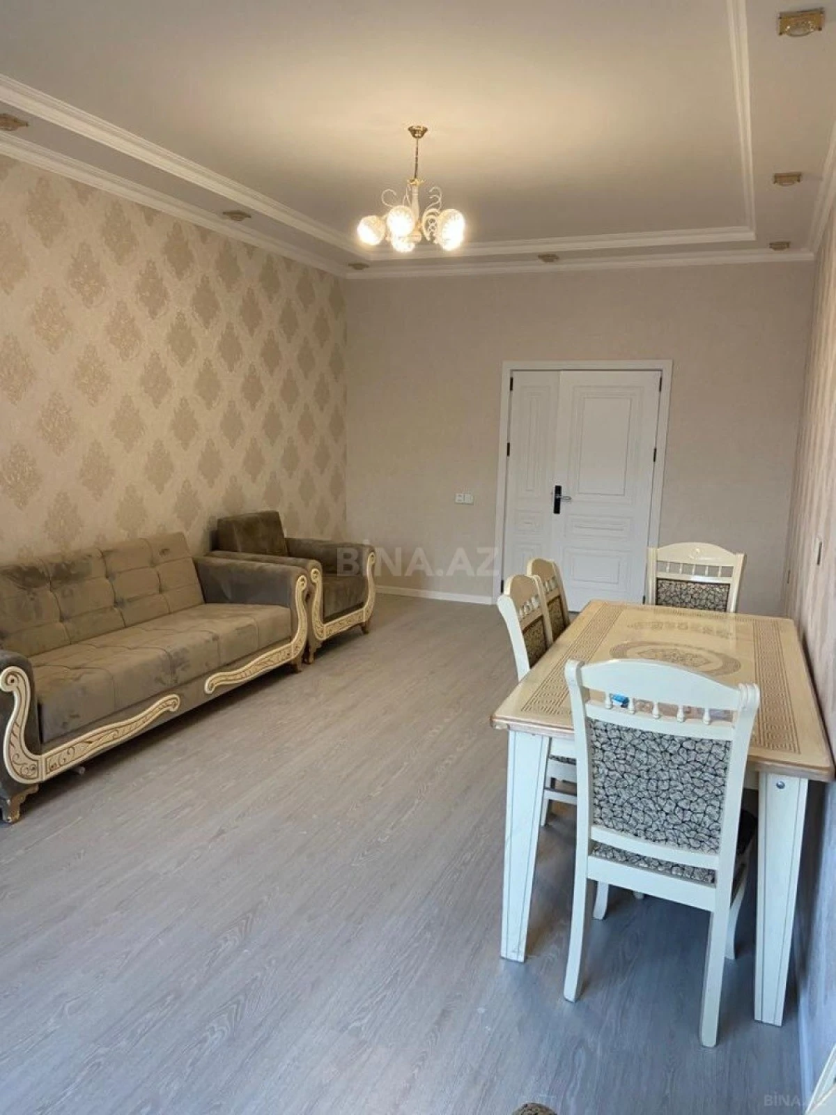Kirayə verilir 3 otaqlı mənzil 100 m²
