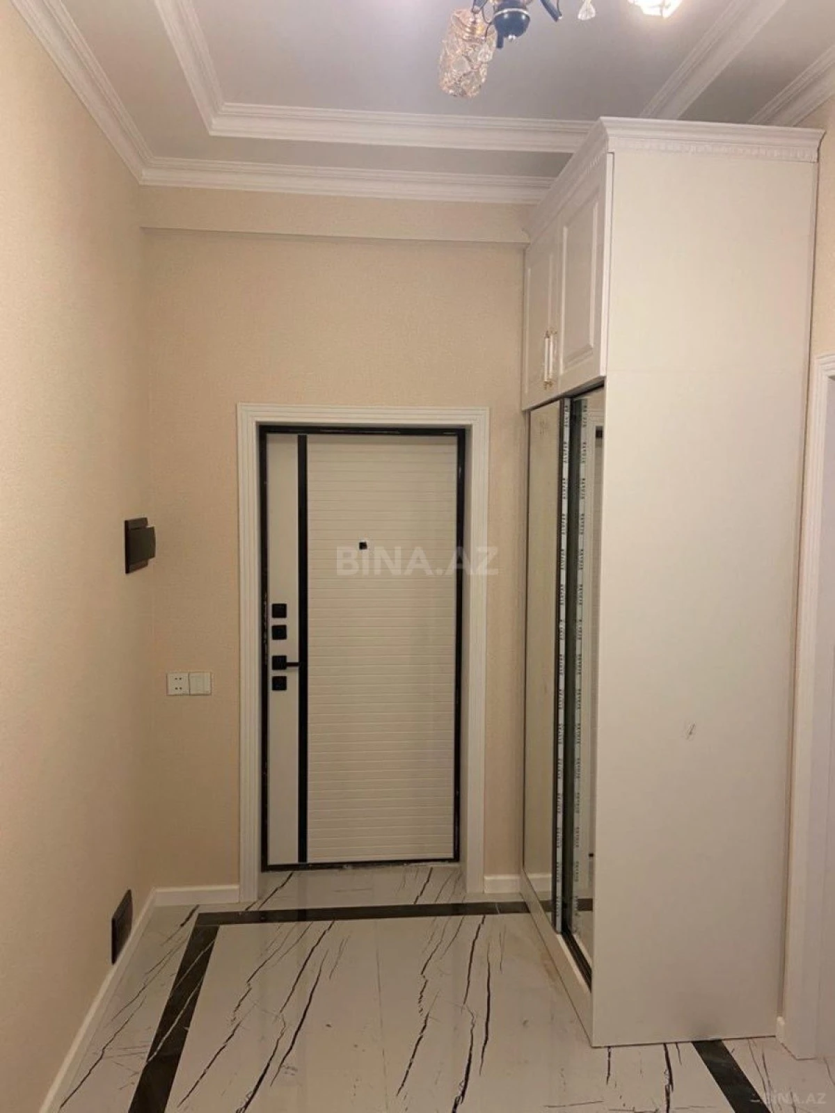 Kirayə verilir 3 otaqlı mənzil 100 m²