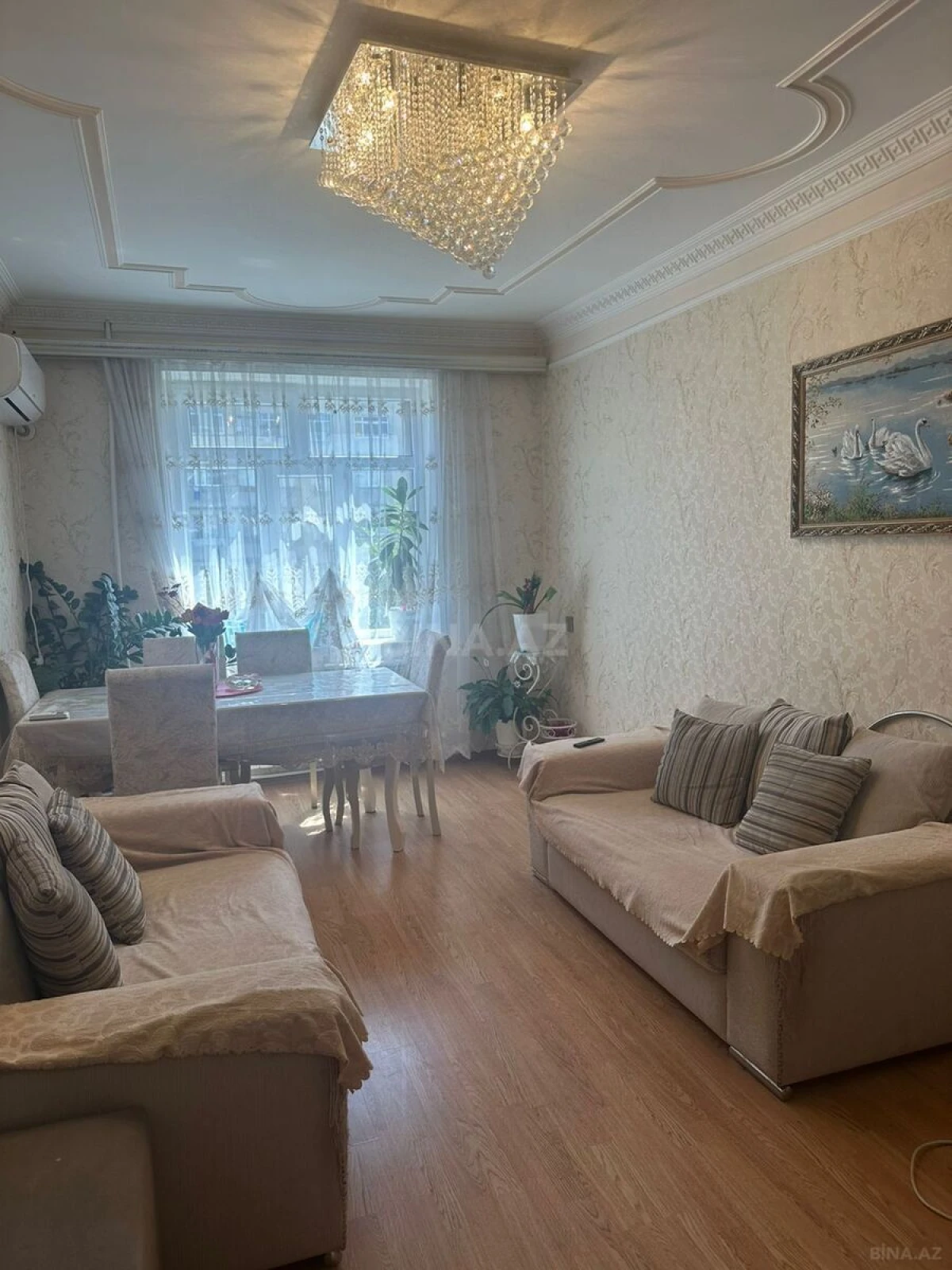 Satılır 4 otaqlı mənzil 95 m²