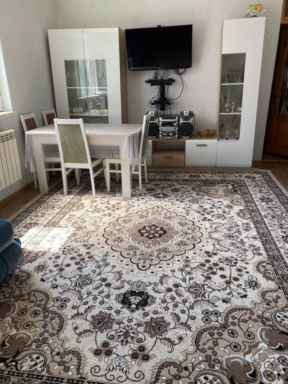 Kirayə verilir 2 otaqlı mənzil 60 m²