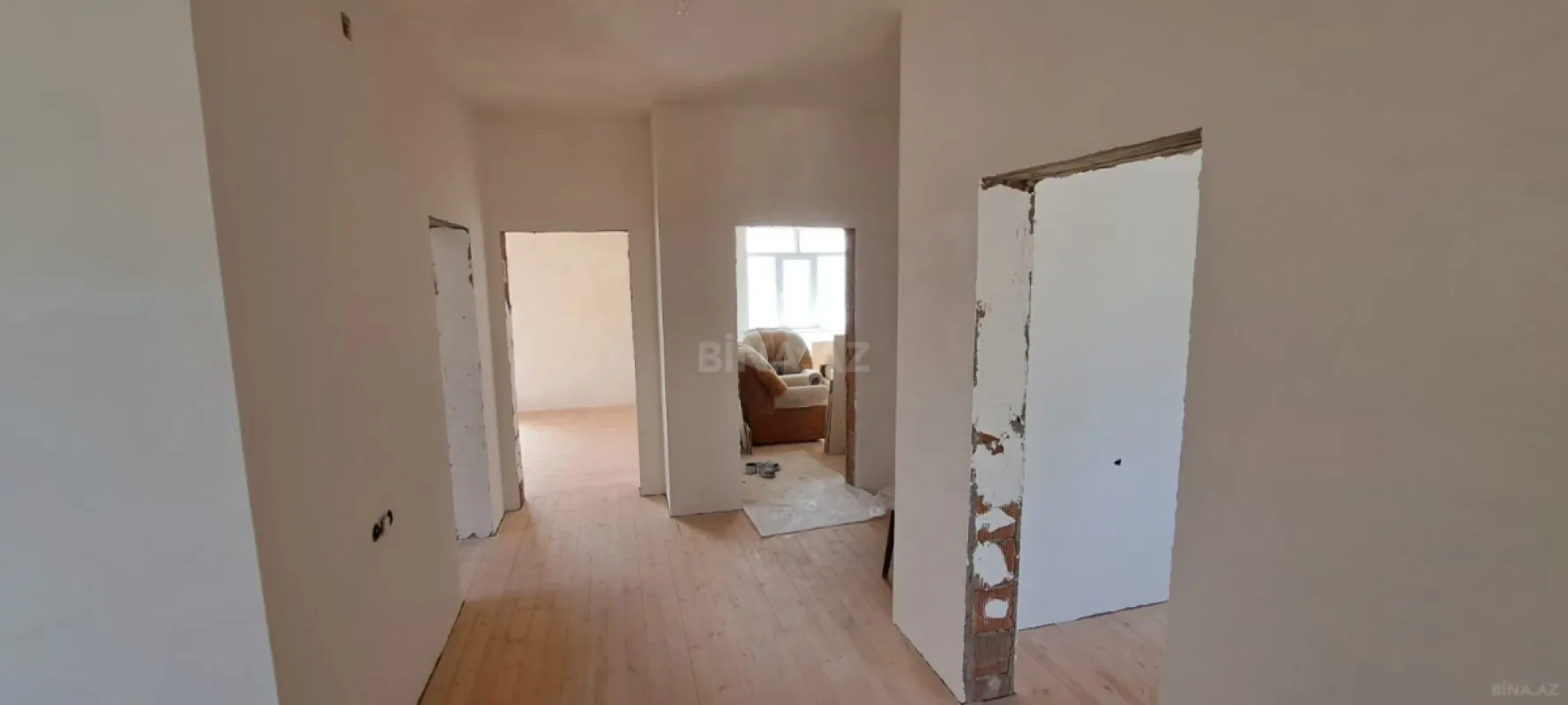 Satılır 5 otaqlı həyət evi 200 m²