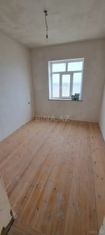 Satılır 5 otaqlı həyət evi 200 m²