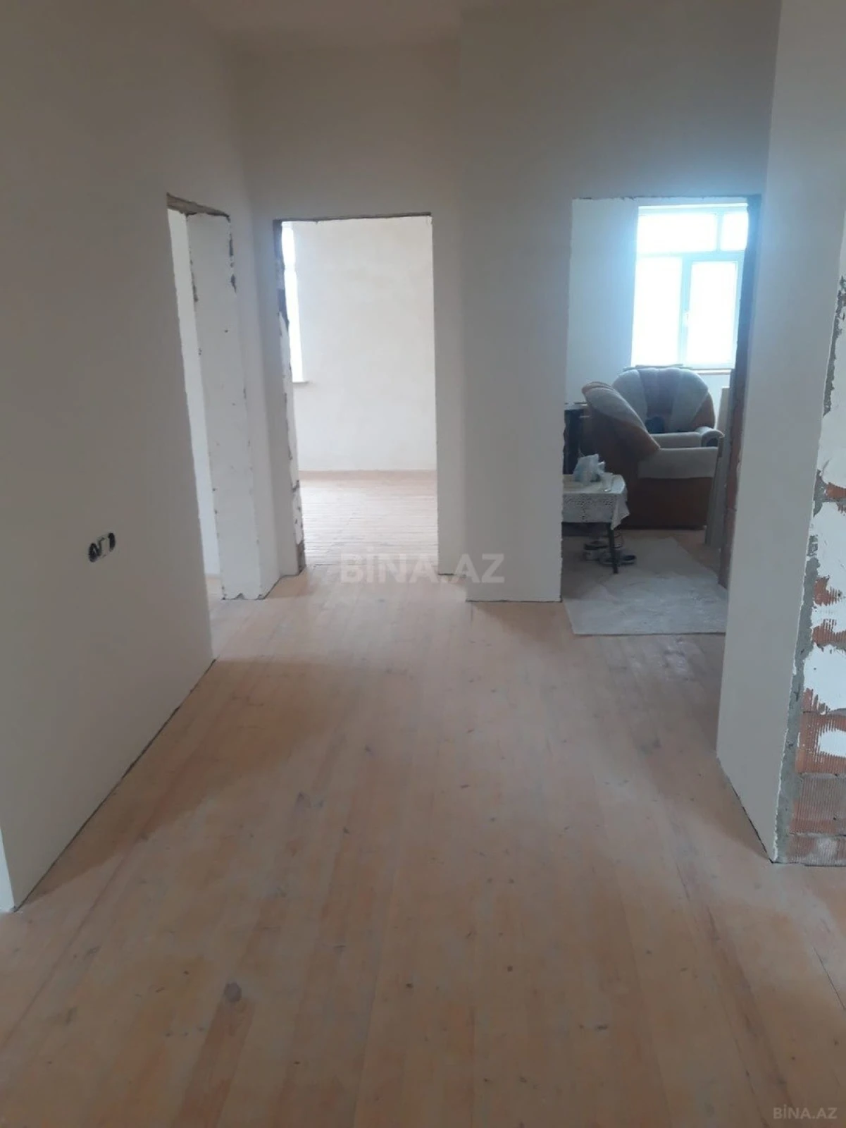 Satılır 5 otaqlı həyət evi 200 m²