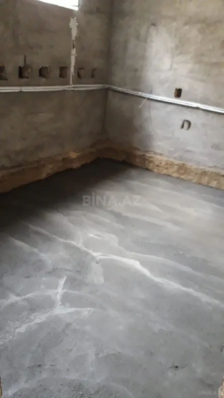 Satılır 5 otaqlı həyət evi 200 m²