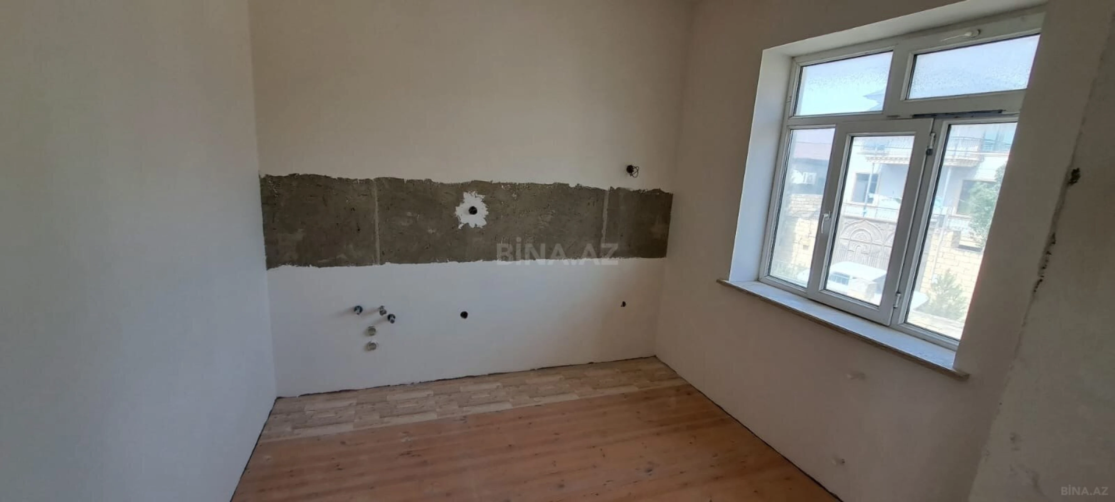 Satılır 5 otaqlı həyət evi 200 m²