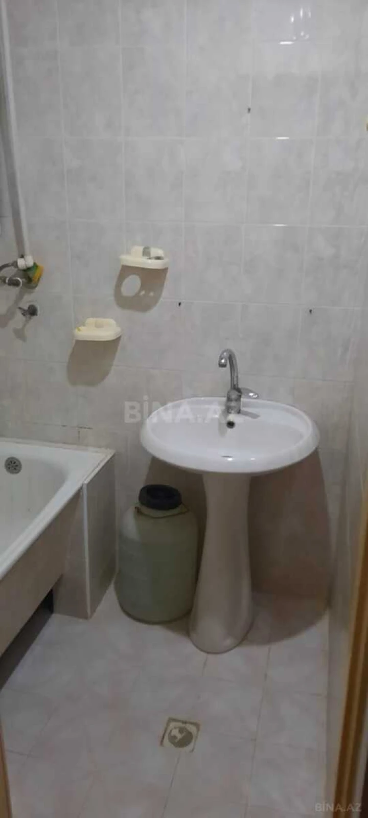 Satılır 2 otaqlı mənzil 52 m²