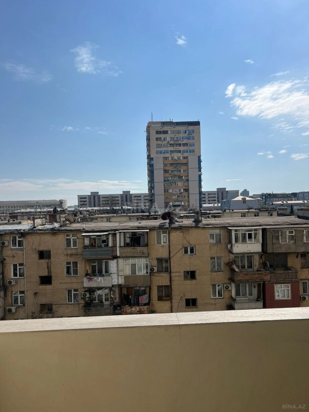 Kirayə verilir 2 otaqlı mənzil 50 m²