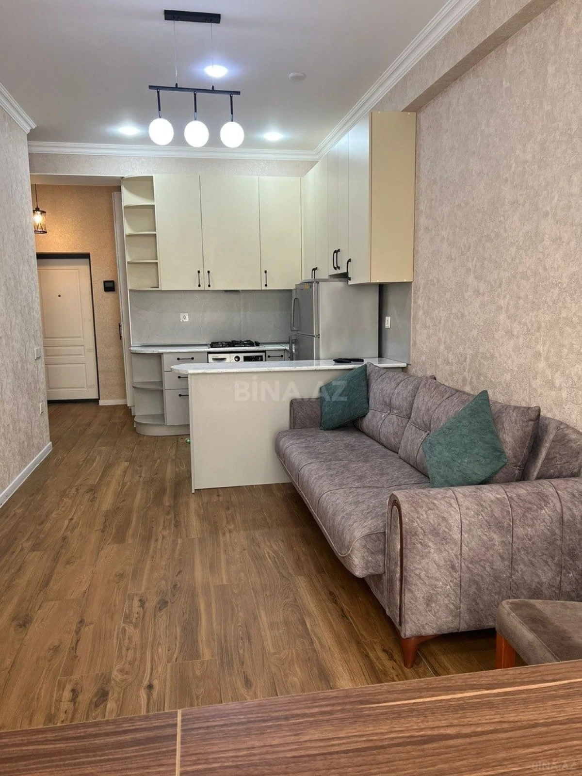 Kirayə verilir 2 otaqlı mənzil 50 m²