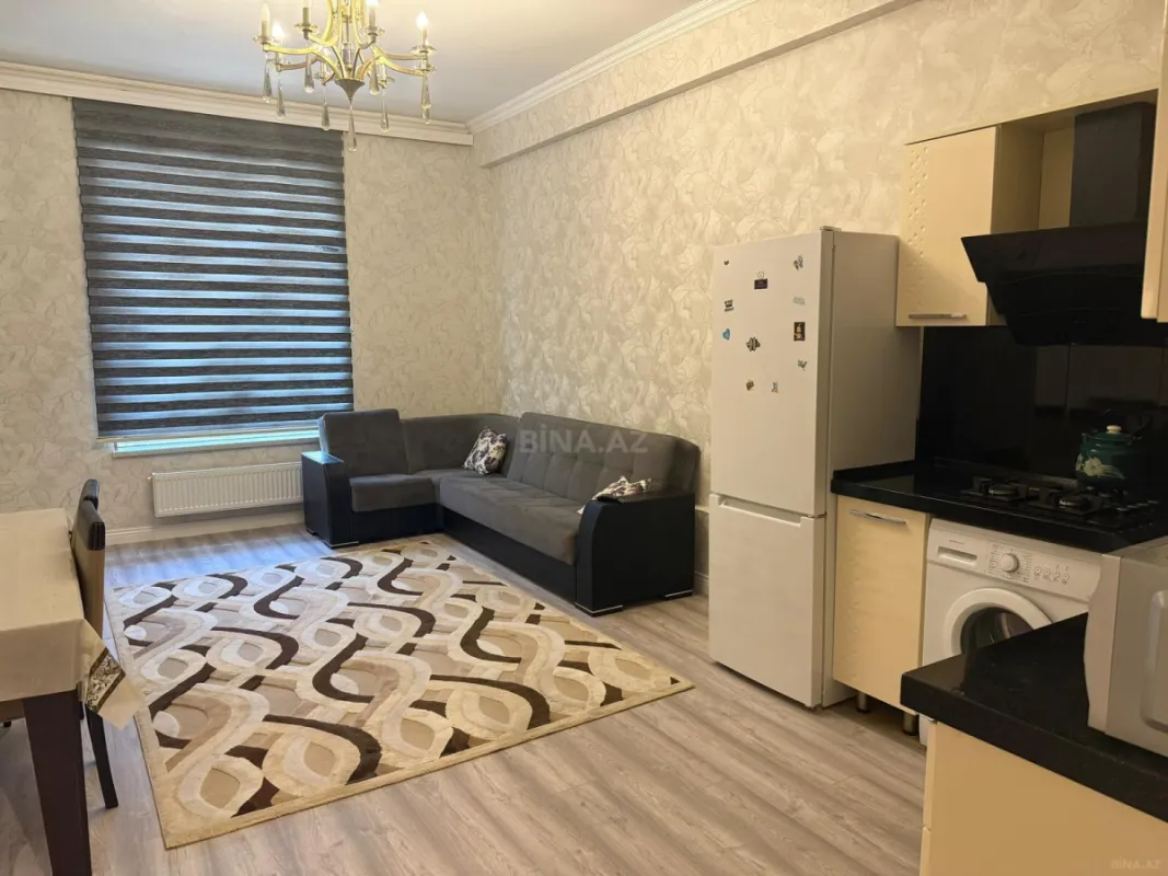 Kirayə verilir 2 otaqlı mənzil 80 m²