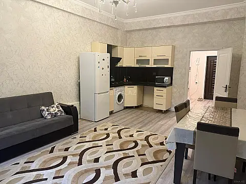 Kirayə verilir 2 otaqlı mənzil 80 m²