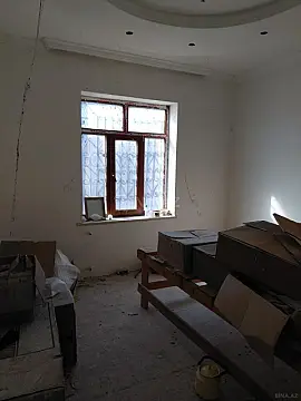 Satılır 5 otaqlı həyət evi 220 m²