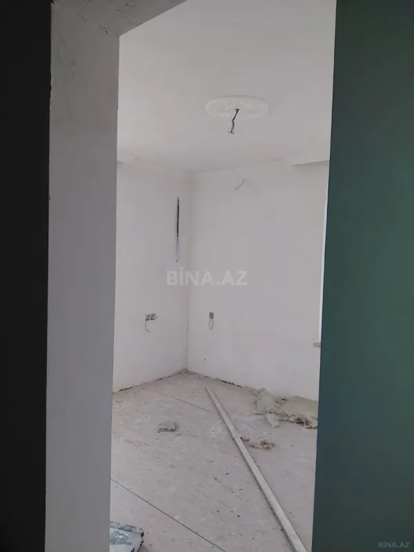 Satılır 5 otaqlı həyət evi 220 m²