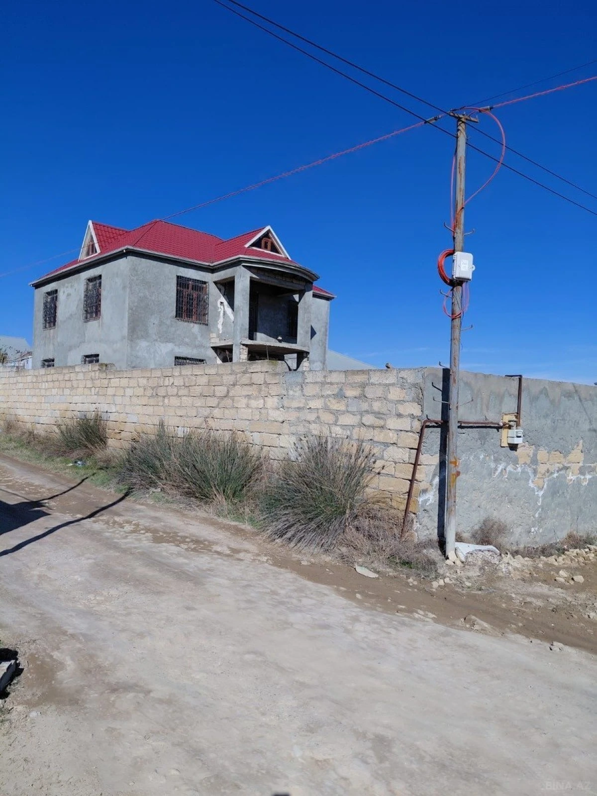 Satılır 5 otaqlı həyət evi 220 m²