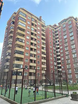 Satılır 3 otaqlı mənzil 147 m²