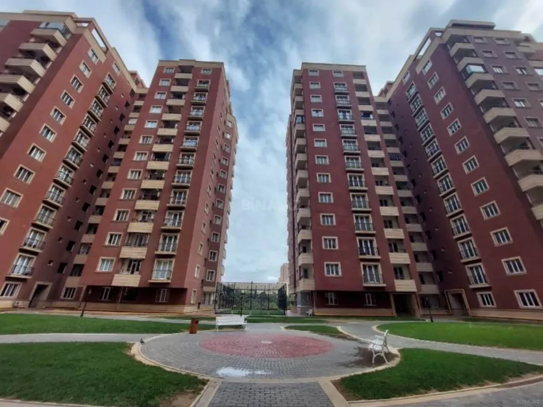 Satılır 3 otaqlı mənzil 147 m²