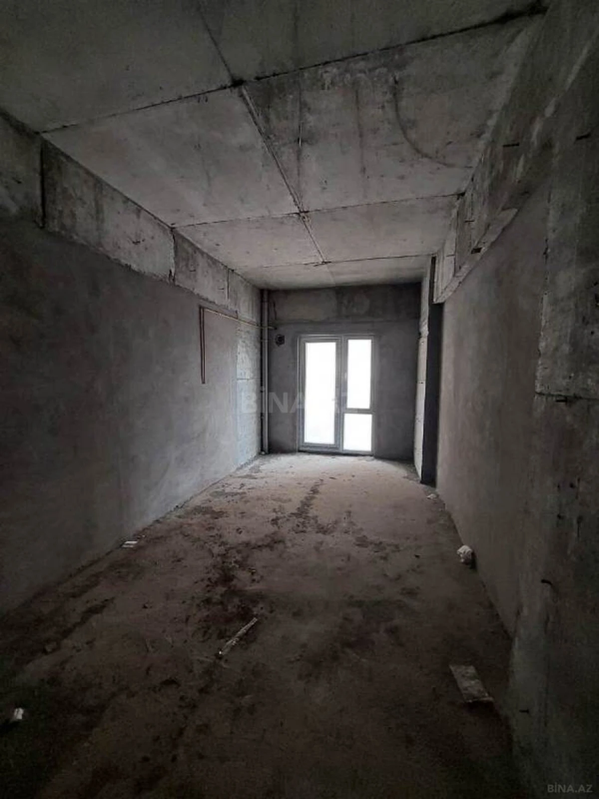 Satılır 3 otaqlı mənzil 147 m²