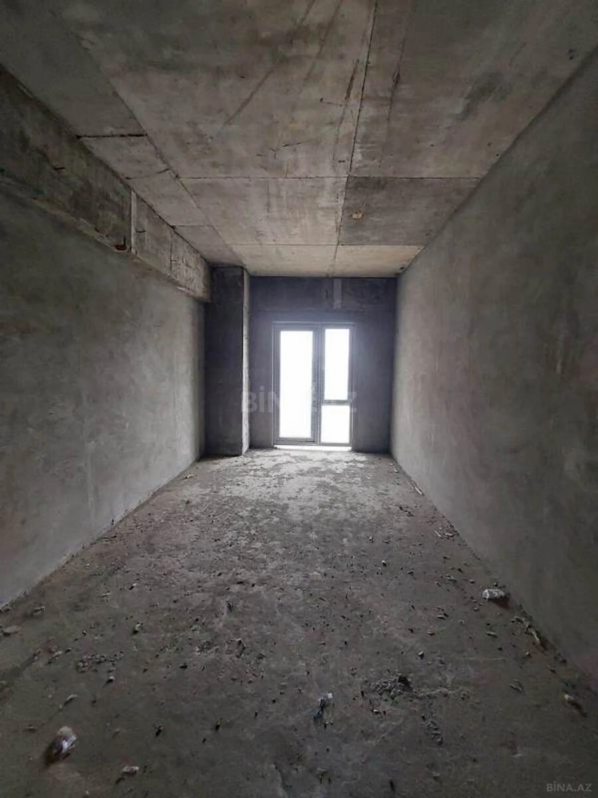 Satılır 3 otaqlı mənzil 147 m²