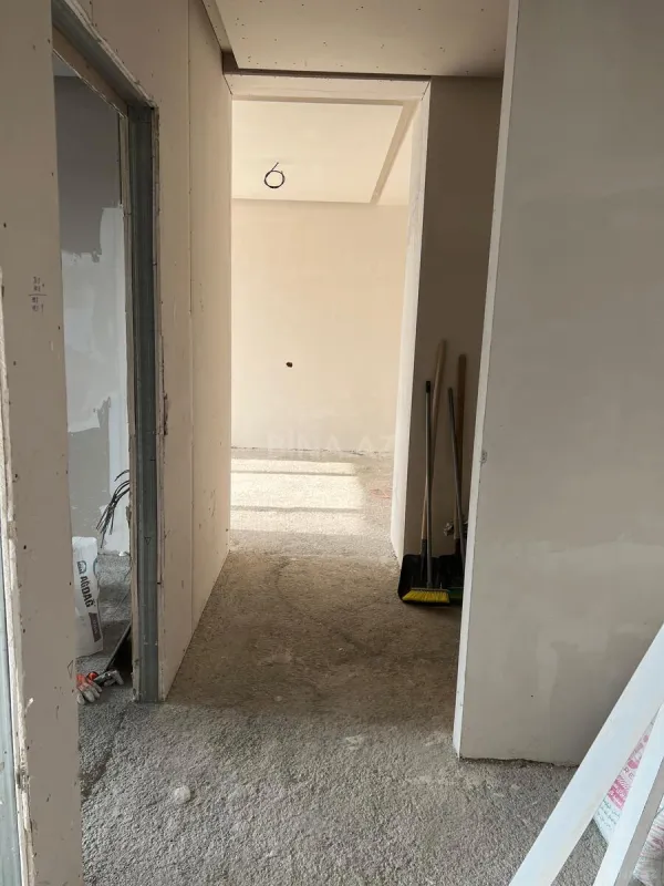 Satılır 3 otaqlı mənzil 68 m²