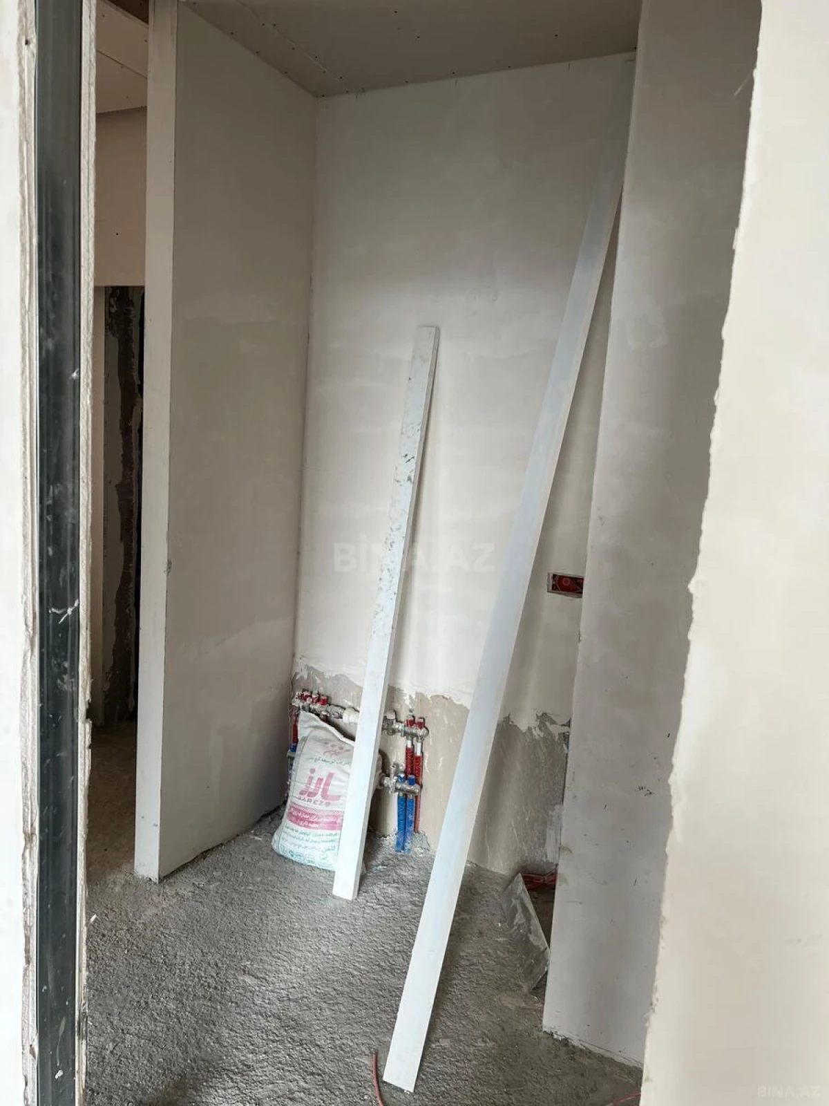 Satılır 3 otaqlı mənzil 68 m²