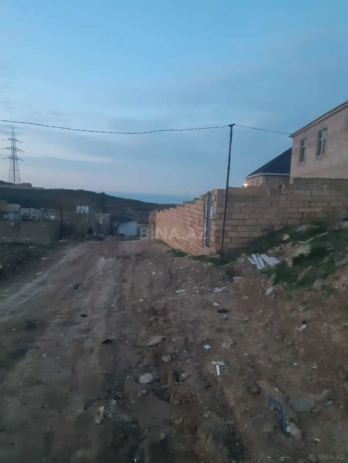 Satılır 4 otaqlı həyət evi 120 m²