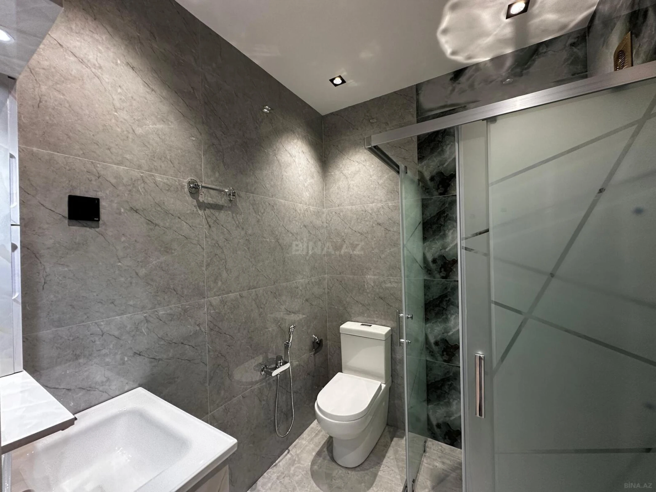 Satılır 4 otaqlı həyət evi 150 m²