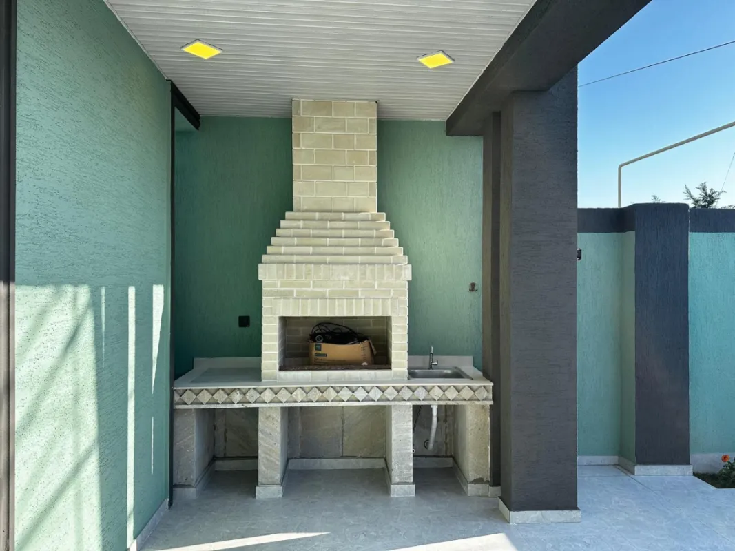 Satılır 4 otaqlı həyət evi 150 m²