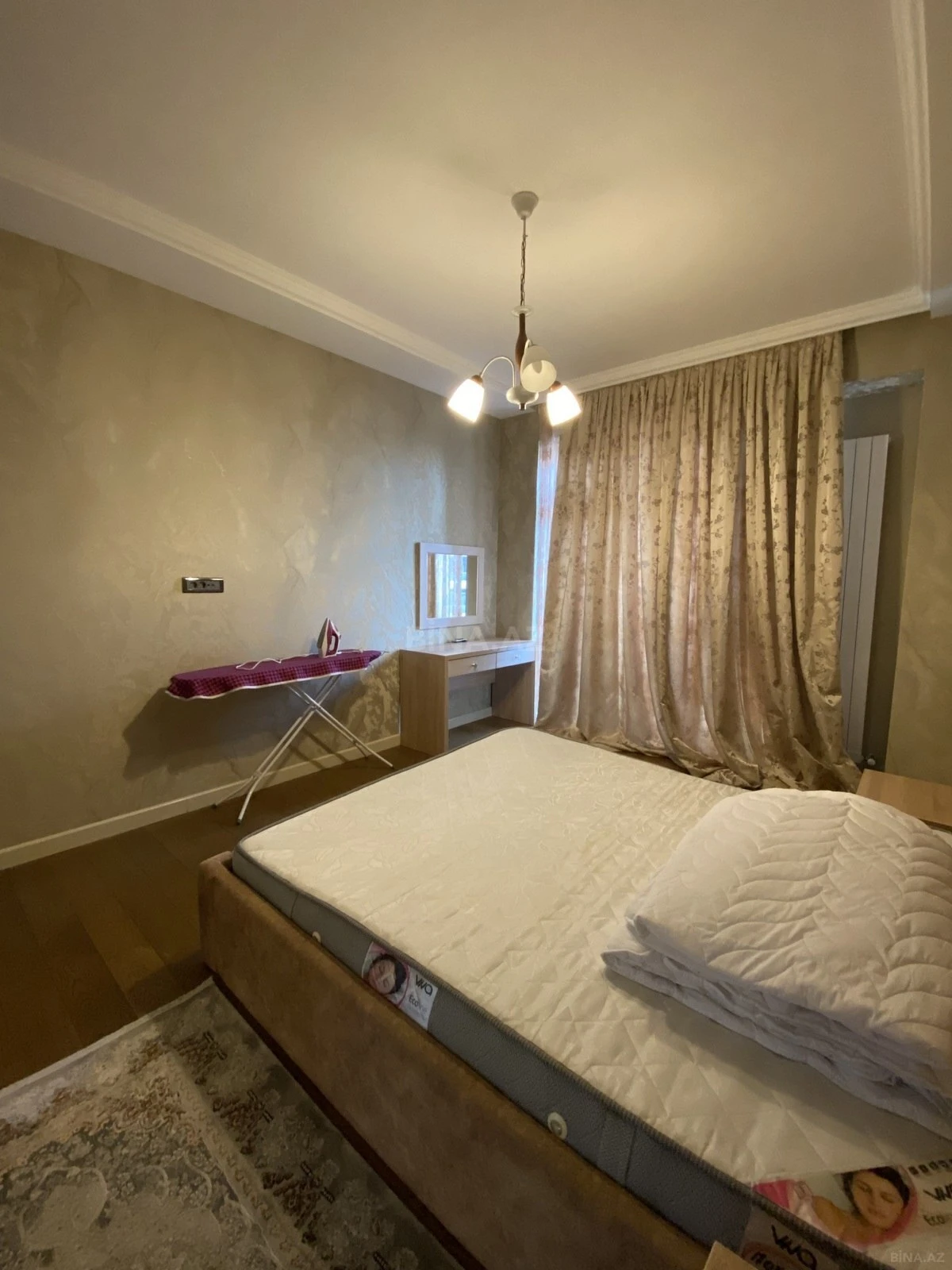 Satılır 3 otaqlı mənzil 145 m²