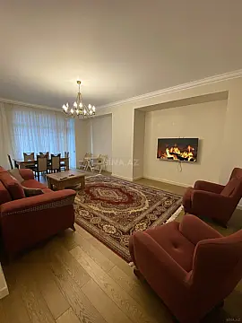 Satılır 3 otaqlı mənzil 145 m² — Bakı, 8-ci kilometr 3 otaq 145.00 m²