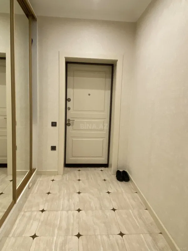 Satılır 3 otaqlı mənzil 145 m²