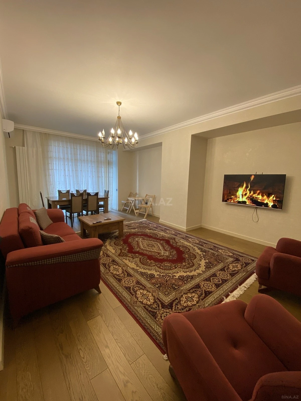Satılır 3 otaqlı mənzil 145 m²