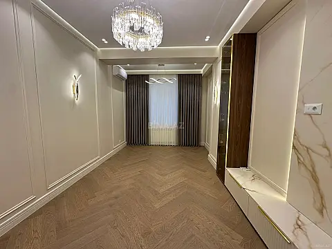 Satılır 3 otaqlı mənzil 87 m²
