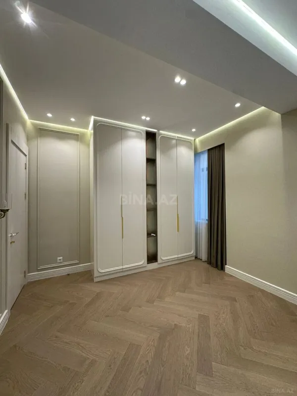 Satılır 3 otaqlı mənzil 87 m²