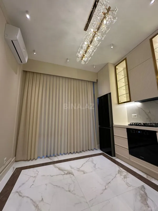 Satılır 3 otaqlı mənzil 87 m²