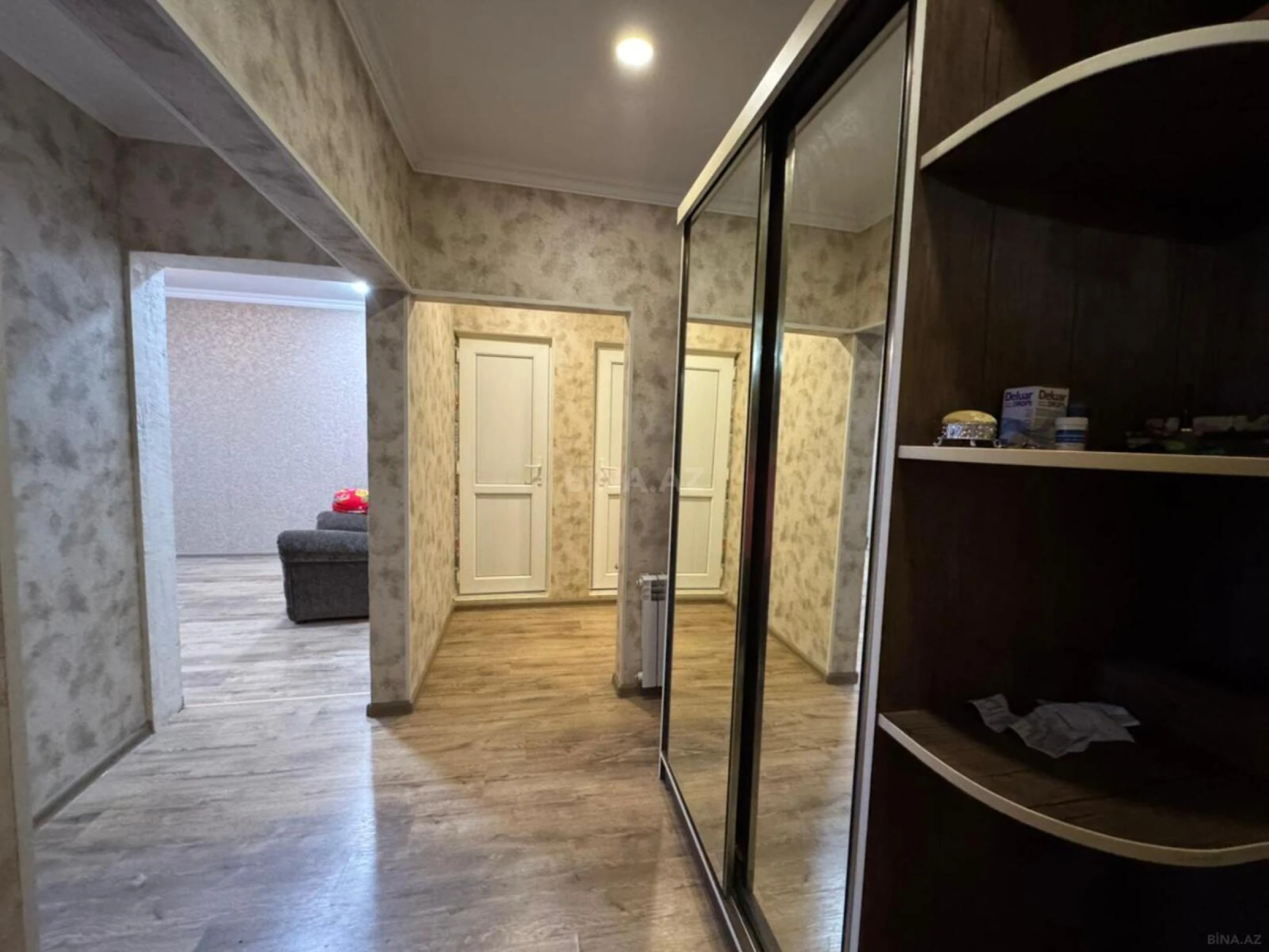 Satılır 2 otaqlı mənzil 65 m²