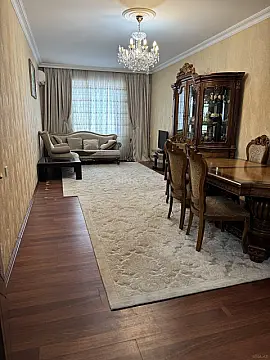 Satılır 2 otaqlı mənzil 101 m²