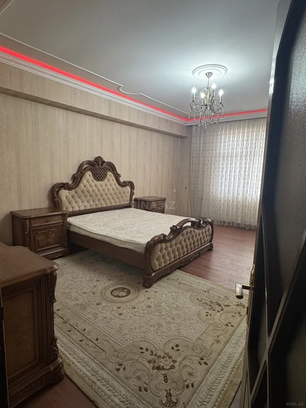 Satılır 2 otaqlı mənzil 101 m²