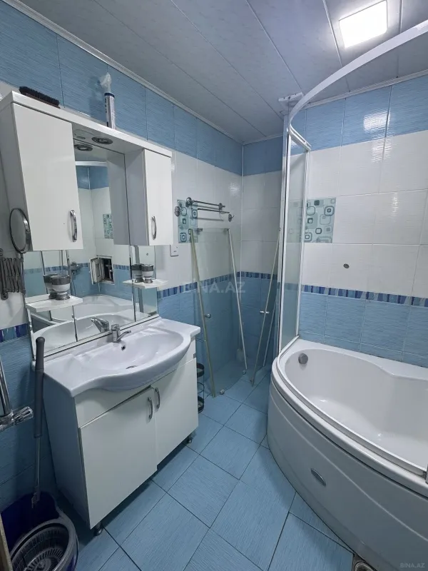 Satılır 2 otaqlı mənzil 101 m²