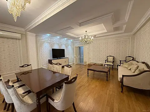 Satılır 4 otaqlı mənzil 188.5 m² — Bakı, Xətai m/s yanı 4 otaq 188.50 m²