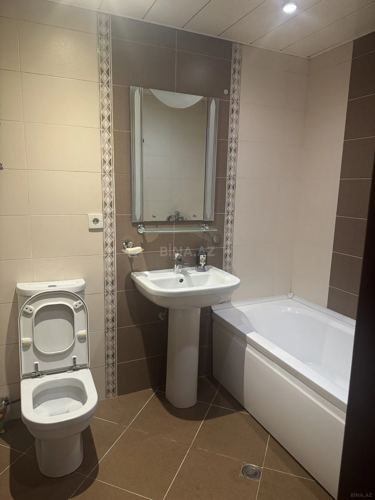 Kirayə verilir 1 otaqlı mənzil 55 m²