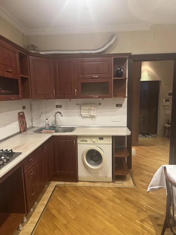 Kirayə verilir 1 otaqlı mənzil 55 m²