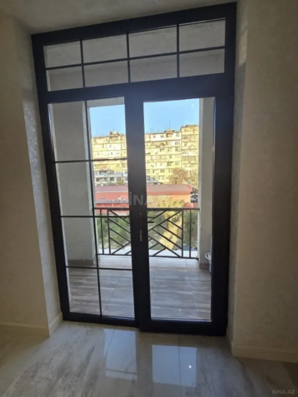 Satılır 2 otaqlı mənzil 74 m²