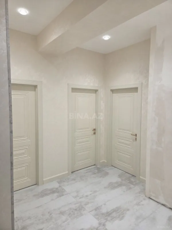 Satılır 2 otaqlı mənzil 74 m²