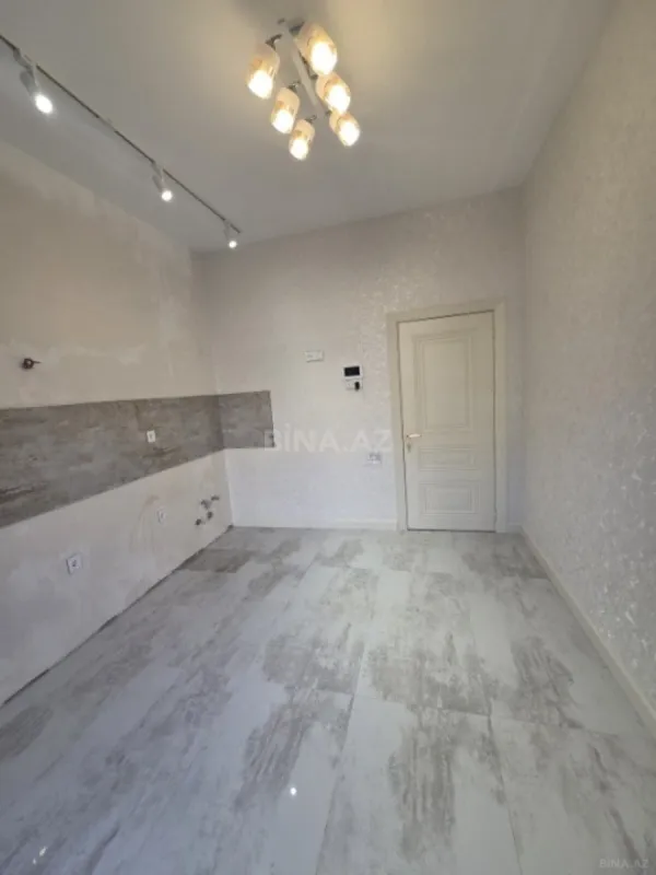 Satılır 2 otaqlı mənzil 74 m²