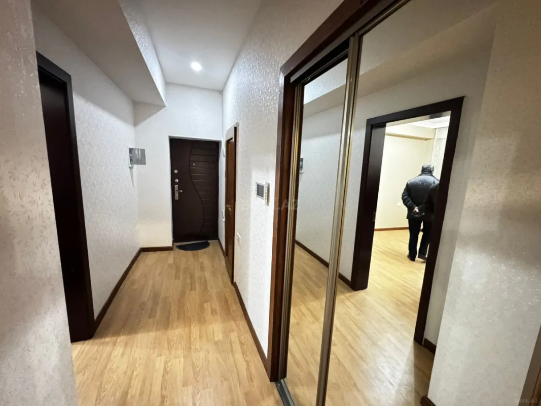 Kirayə verilir 2 otaqlı mənzil 72 m²
