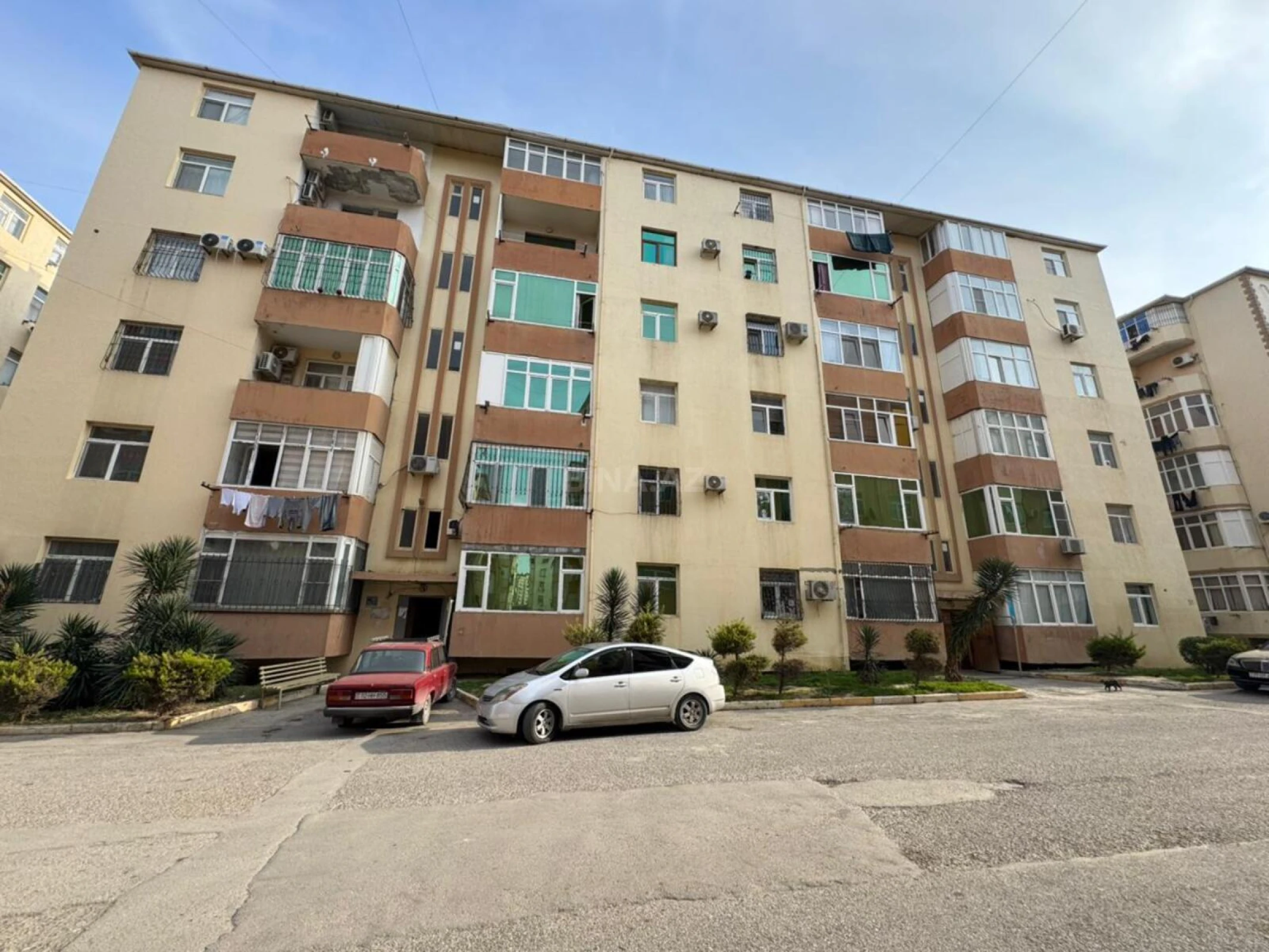 Kirayə verilir 2 otaqlı mənzil 72 m²
