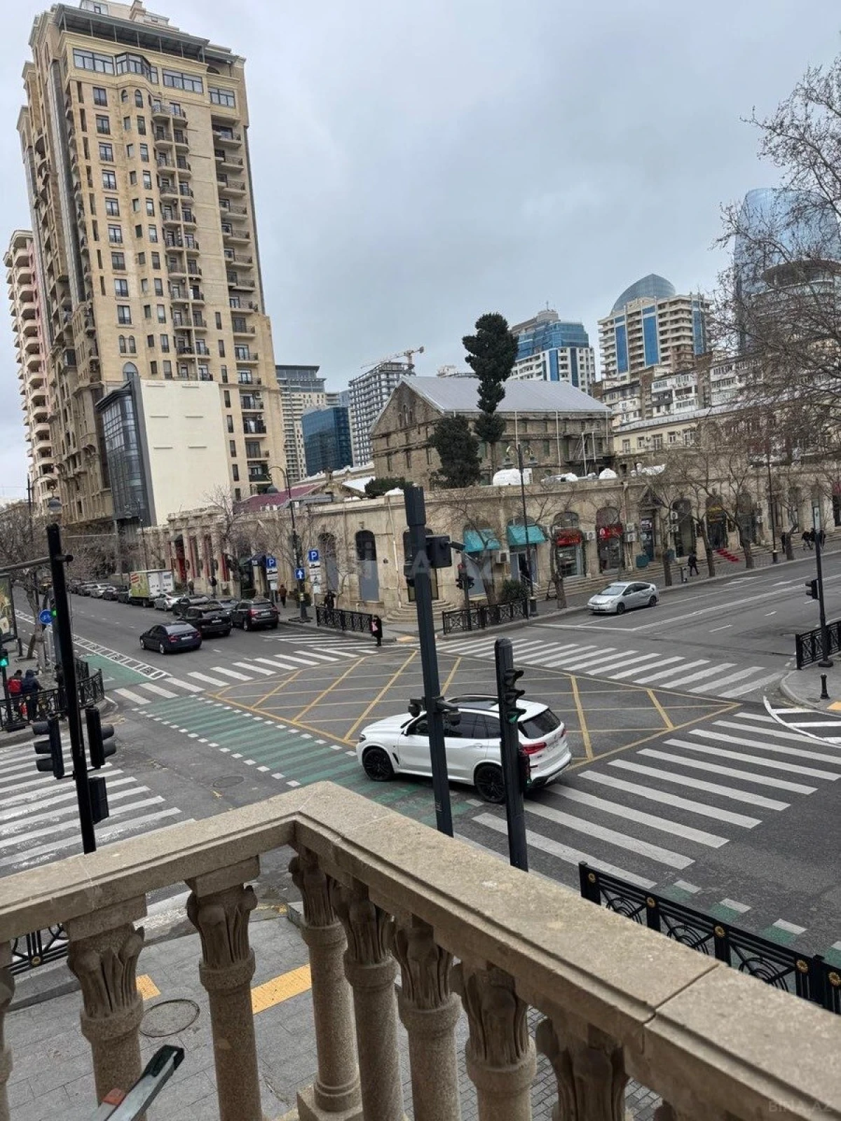 Kirayə verilir 3 otaqlı mənzil 90 m²