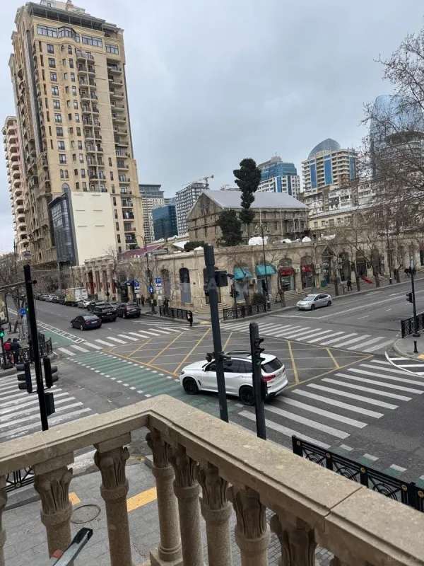 Kirayə verilir 3 otaqlı mənzil 90 m²