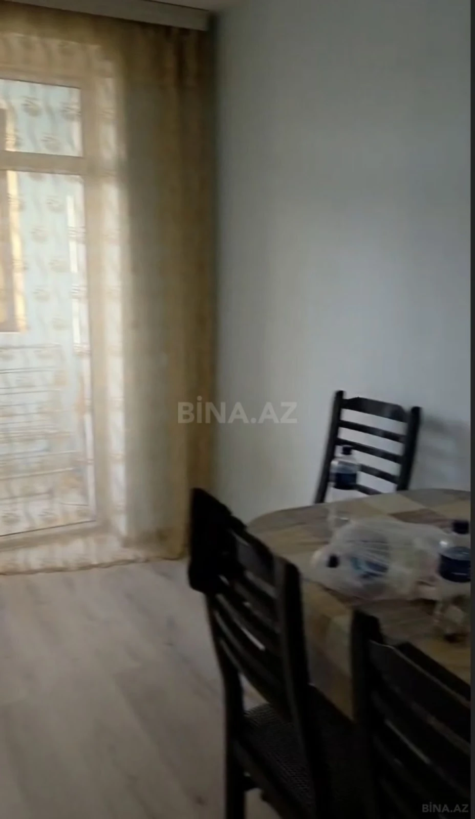 Kirayə verilir 2 otaqlı mənzil 60 m²