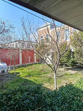 Satılır 11 otaqlı həyət evi 600 m²