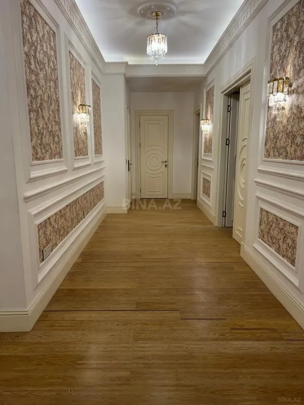 Kirayə verilir 2 otaqlı mənzil 111 m²